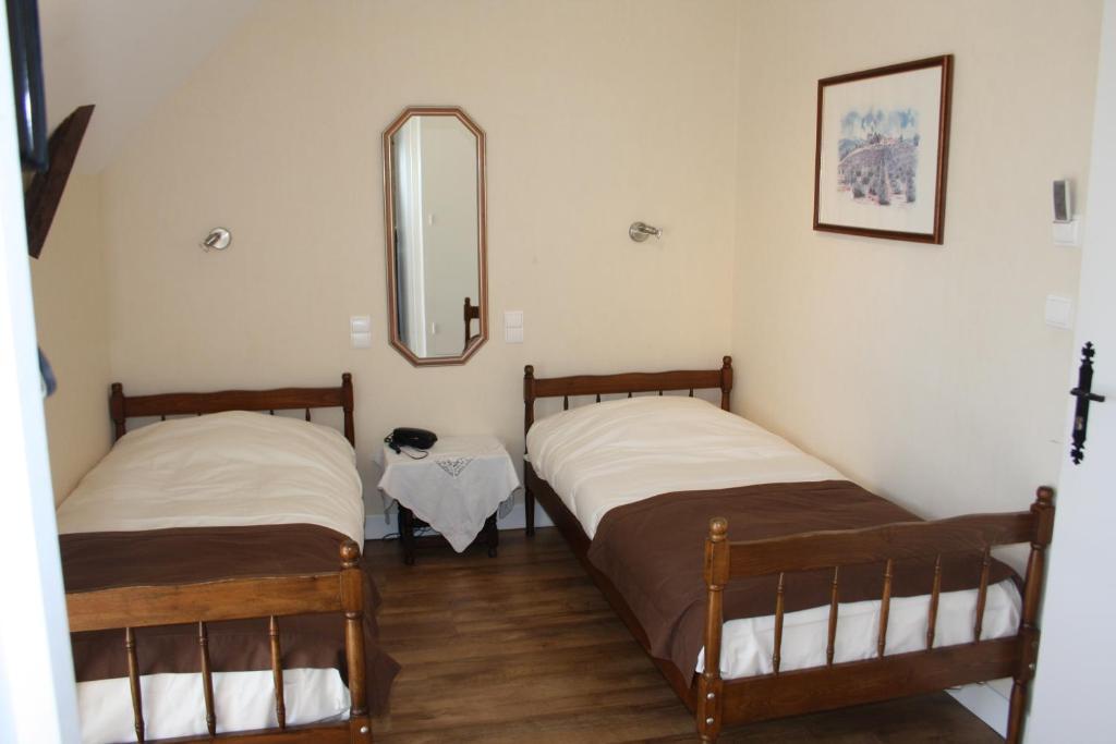 Auberge De Saint Julien Aux Bois Номер фото
